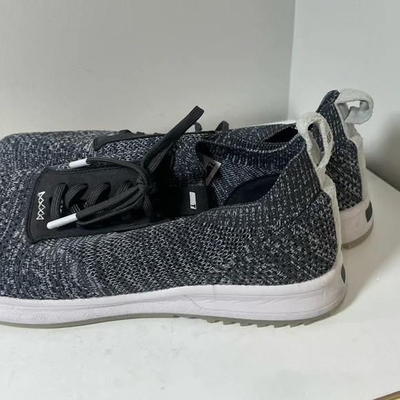 TRUE Linkswear Performance Knit Sneaker Size 9.5 All Day Knit Sneakers EUC - Picture 6 of 13